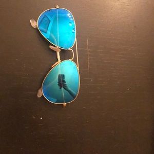 Blue mirror Ray-bans